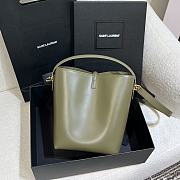 YSL | LE 37 medium in shiny leather green - 5