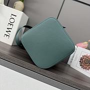 LOEWE | Medium Pebble Bucket Bag Green - 4