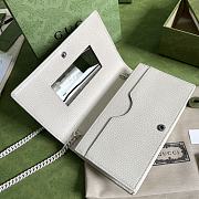 GUCCI | GG Marmont Wallet On Chain In White - 2