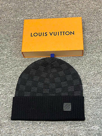 LOUIS VUITTON | Beanie Black 01