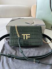 TOM FORD | Embrossed Crocodile Crossbody Green - 4