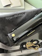 TOM FORD | Palmellato leather baguette bag with logo shiny black - 6