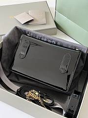 TOM FORD | Palmellato leather baguette bag with logo shiny black - 2