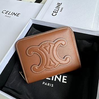 CELINE | TRIOMPHE COMPACT ZIPPERED WALLET IN SMOOTH CALFSKIN Toasted