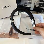 CHANEL | pearl headband in black/white - 3