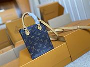 LOUIS VUITTON | Petit Sac Plat Monogram coated canvas M81295 - 4