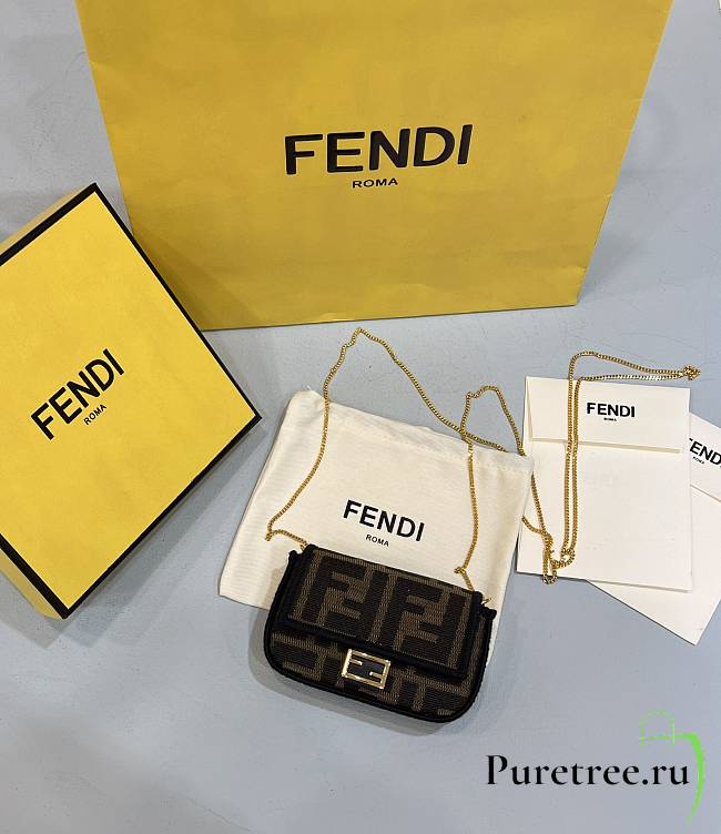 FENDI | Nano Baguette Super mini bag card Sheepskin  - 1