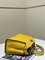 FENDI | Peekaboo's iconic handbag yellow - 3