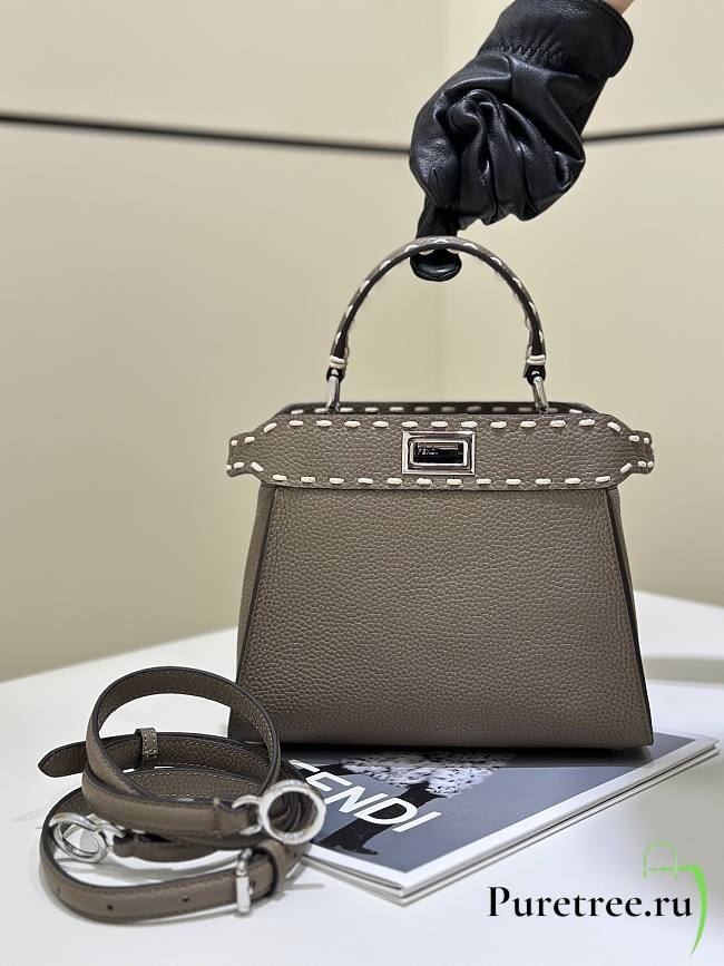 FENDI | Peekaboo's iconic handbag gray - 1