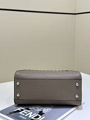 FENDI | Peekaboo's iconic handbag gray - 2