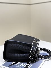 FENDI | Peekaboo's iconic handbag black - 4