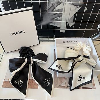 CHANEL | Hairclip in Black 01