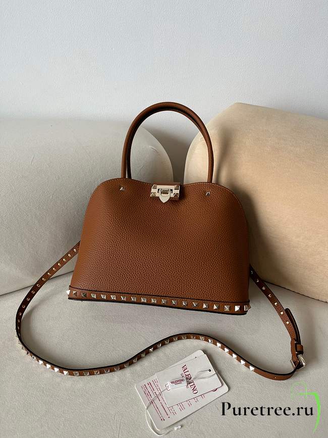 VALENTINO | GARAVANI ROCKSTUD SMALL HANDBAG IN GRAINY CALFSKIN BROWN - 1