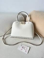 VALENTINO | GARAVANI ROCKSTUD SMALL HANDBAG IN GRAINY CALFSKIN WHITE - 1