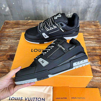 LOUIS VUITTON | LV Trainers Black