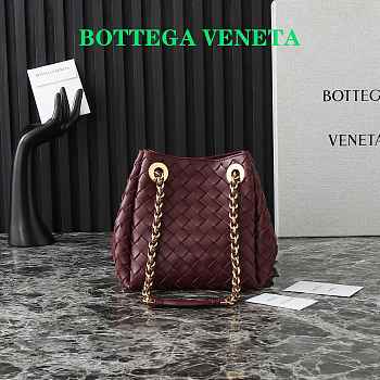 BOTTEGA VENETA | Small Parachute Shoulder bag in supple Intrecciato leather burgundy