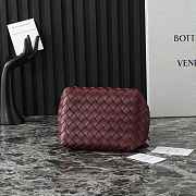 BOTTEGA VENETA | Small Parachute Shoulder bag in supple Intrecciato leather burgundy - 5