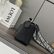 LOEWE | Puzzle bag in classic lambkin Anagram black - 6