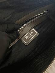 PRADA | Triangle logo messenger bag green - 3