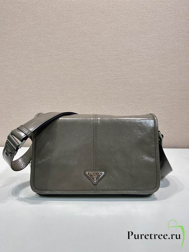 PRADA | Medium triangle logo messenger bag green - 1