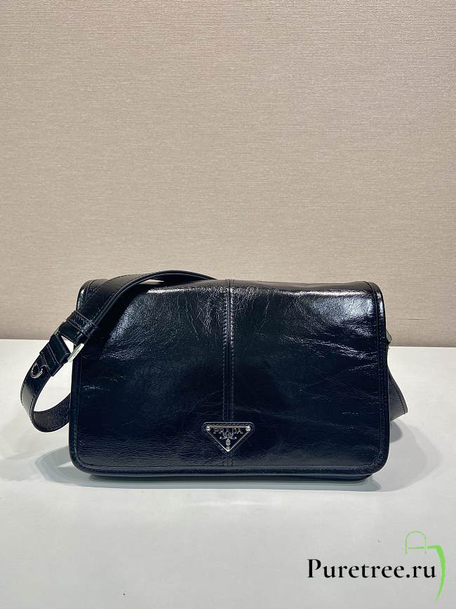 PRADA | Medium triangle logo messenger bag black - 1