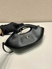 PRADA | Triangle-logo leather tote bag black - 5