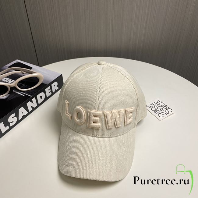 LOEWE | Hat In Milk White - 1