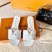 LOUIS VUITTON | Frame Mule In White - 4