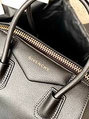 GIVENCHY | Mini Antigona bag in Box leather black - 3