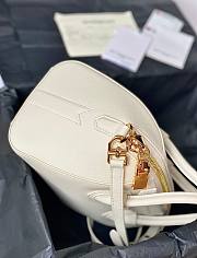 GIVENCHY | Mini Antigona bag in Box leather white - 6