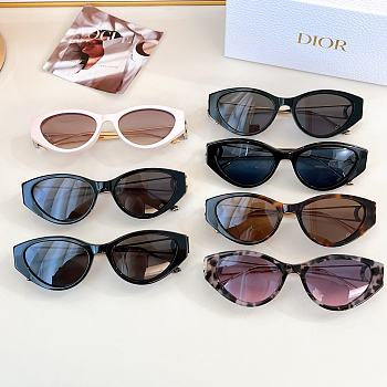 DIOR | Sunglasses 30Montaigne  B6I