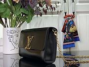 LOUIS VUITTON | Pochette Louise Epi Leather Black - 4