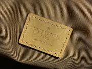 LOUIS VUITTON | Hobo Cargo Cowhide leather and Monogram coated canvas beige - 2