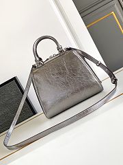 GIVENCHY | Antigona Cube bag in leather  - 2