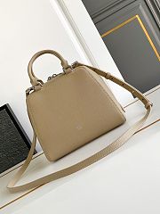 GIVENCHY | Antigona Cube bag in leather beige - 2