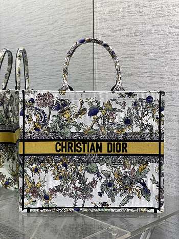 DIOR | Large Book Tote Around the world yellow