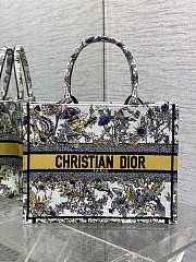 DIOR | Medium Book Tote Around the world yellow - 1