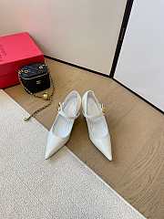 VALENTINO | Vlogo Signature High Heels In White  - 5