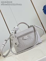 LOUIS VUITTON | Vanity Chain Pouch Monogram Empreinte In White - 1