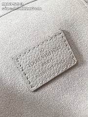 LOUIS VUITTON | Vanity Chain Pouch Monogram Empreinte In White - 4