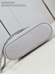 LOUIS VUITTON | Vanity Chain Pouch Monogram Empreinte In White - 5
