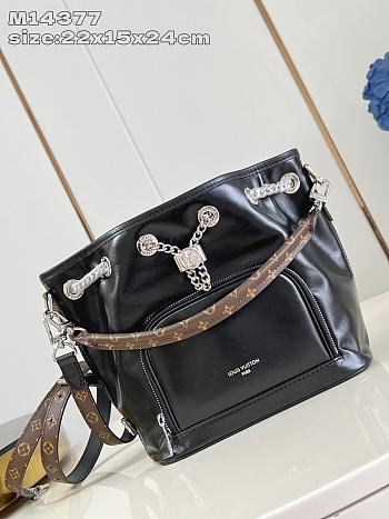 LOUIS VUITTON | No Way Vibe Bucket Bag Sheepskin Black