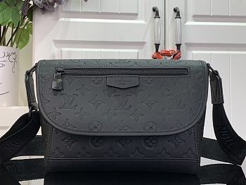 LOUIS VUITTON | Pulse Messenger Bag Monogram Shadow