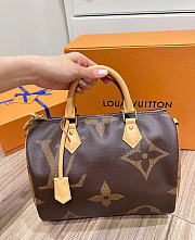 LOUIS VUITTON | Speedy Bandouliere Monogram Giant Reverse 30 Brown - 4