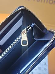 LOUIS VUITTON | Clémence Monogram Empreinte Wallet - 6