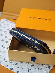 LOUIS VUITTON | Zippy Coin Purse In Dark Blue - 6
