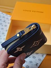 LOUIS VUITTON | Zippy Coin Purse In Dark Blue - 5