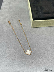 Van Cleef & Arpels Vintage Alhambra pendant in gold/rose gold/silver - 2