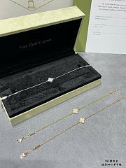 Van Cleef & Arpels Vintage Alhambra pendant in gold/rose gold/silver - 5