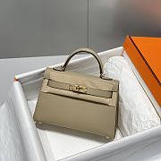 HERMES | Mini Kelly 19 In Beige - 4